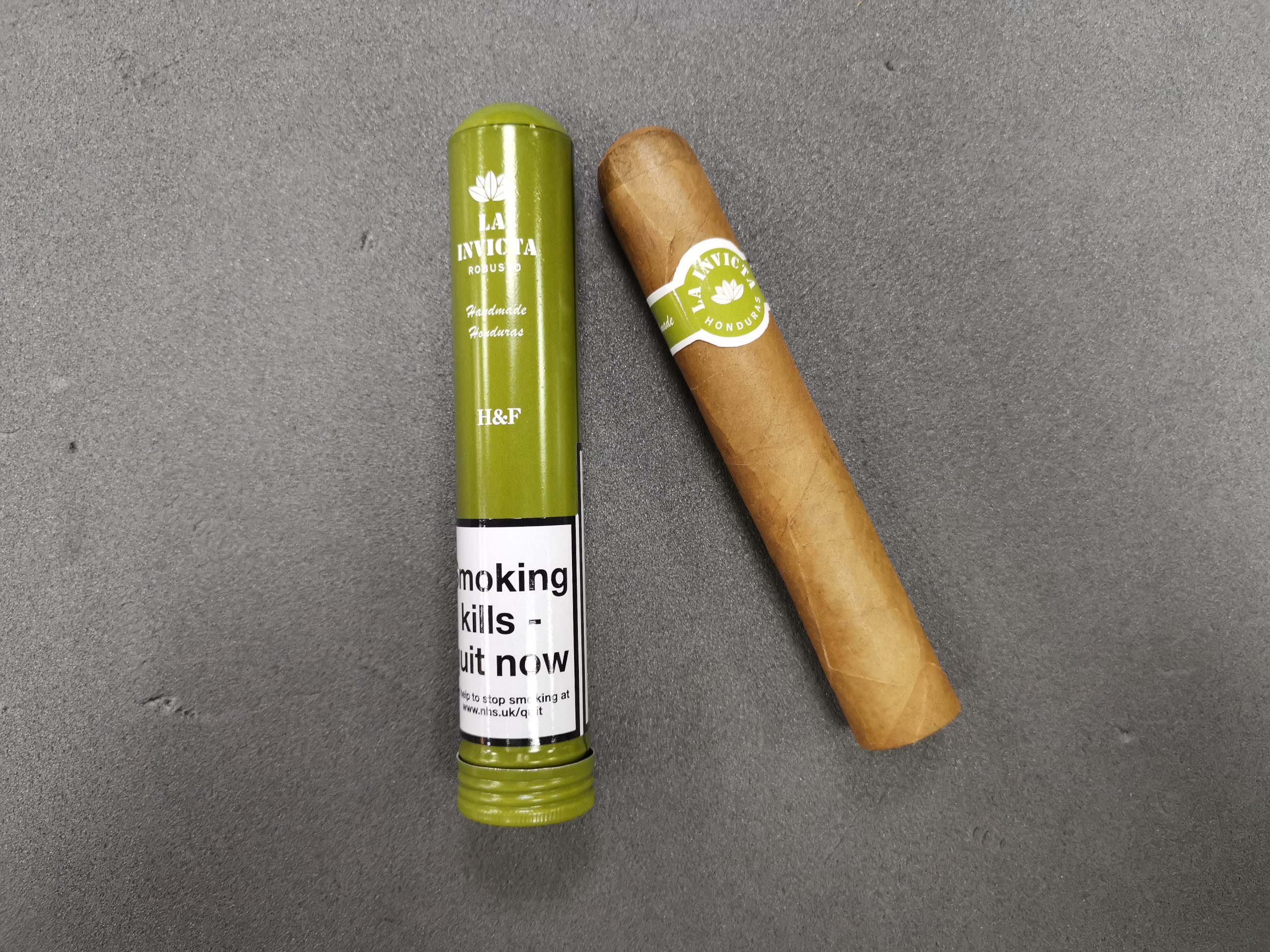 La Invicta Corona Nicaraguan